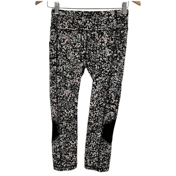 Lululemon Size 4 Pace Rival Crop Leggings Scallop Luxtreme Floral Spritz - Picture 1 of 9